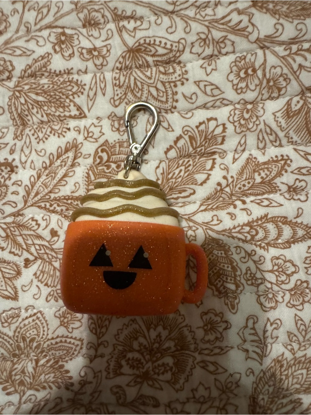 Bath and body works Halloween Pumpkin Spice Mug Keychain hand sanitizer - Orange